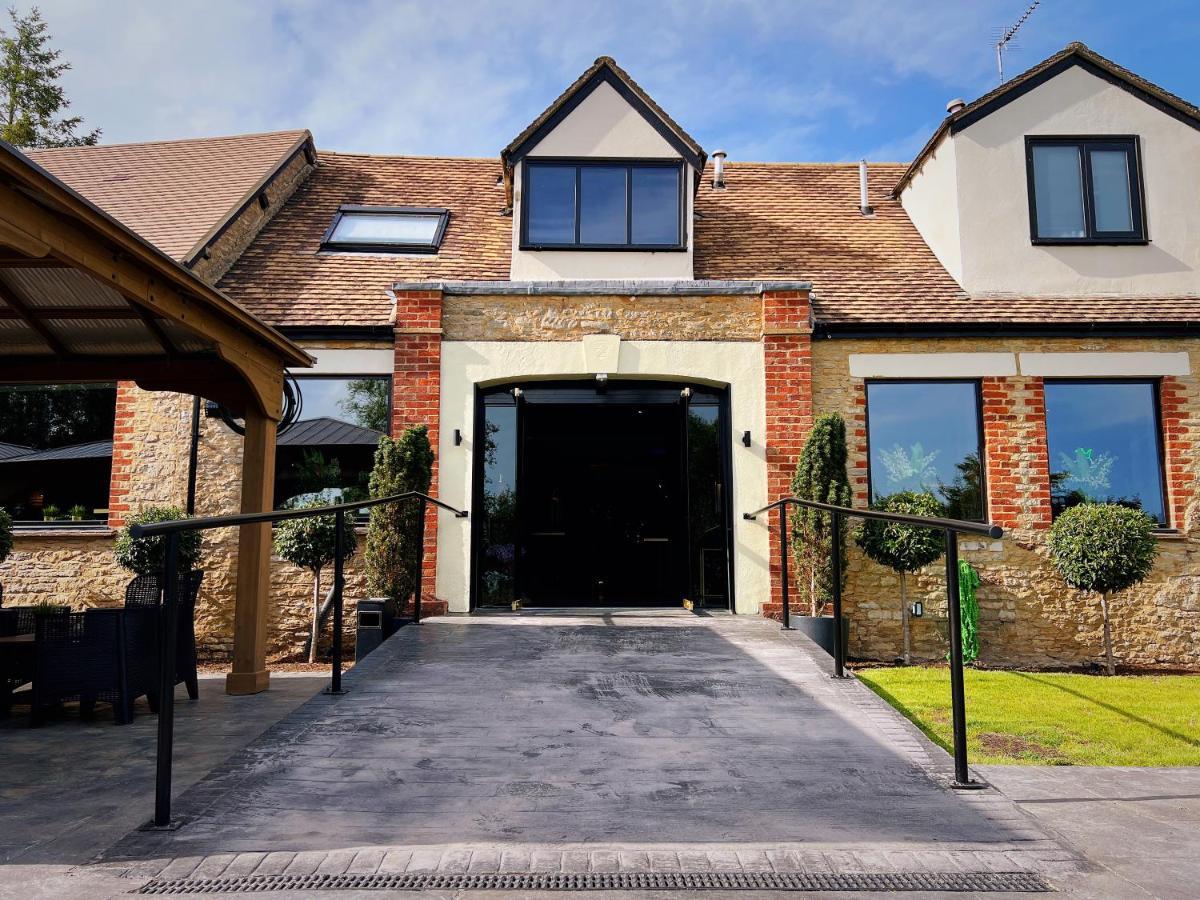The Chesterton Hotel Bicester Exteriör bild