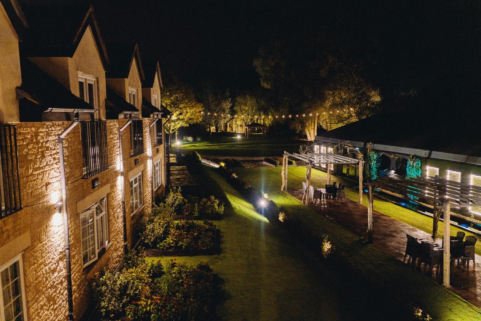 The Chesterton Hotel Bicester Exteriör bild